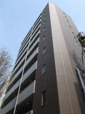 プレール・ドゥーク駒沢大学駅前